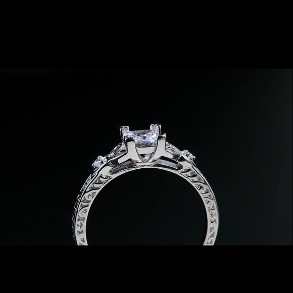 10k Love Trinity Celtic Knots Engagement Ring - Picture 11 of 12